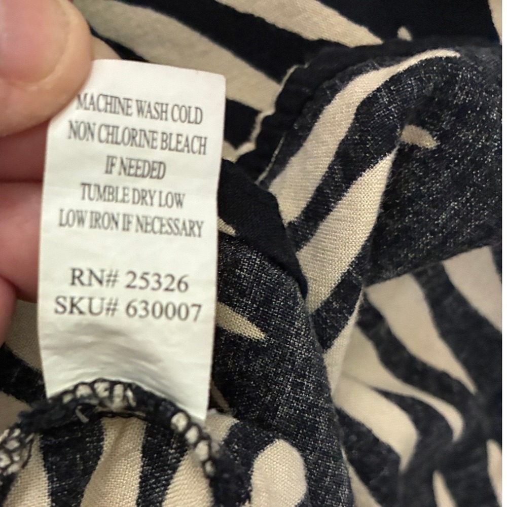 World Market Black Cream Geometric Print Viscose Midi Dress L/XL Split V-Neck - Picture 5 of 5